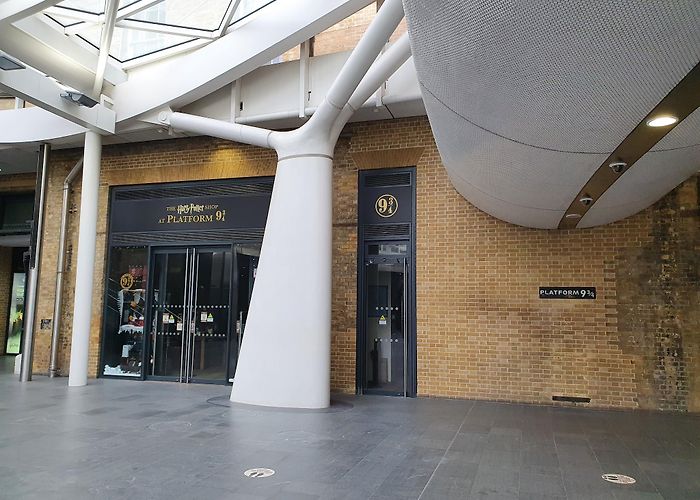 Kings Cross Station photo