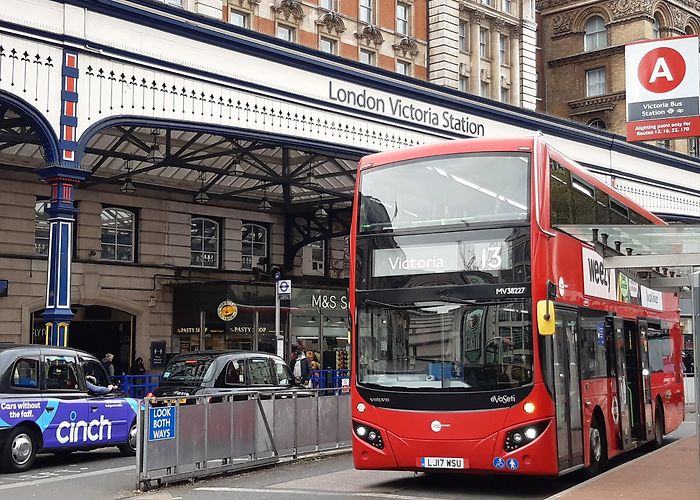 London Victoria Station photo
