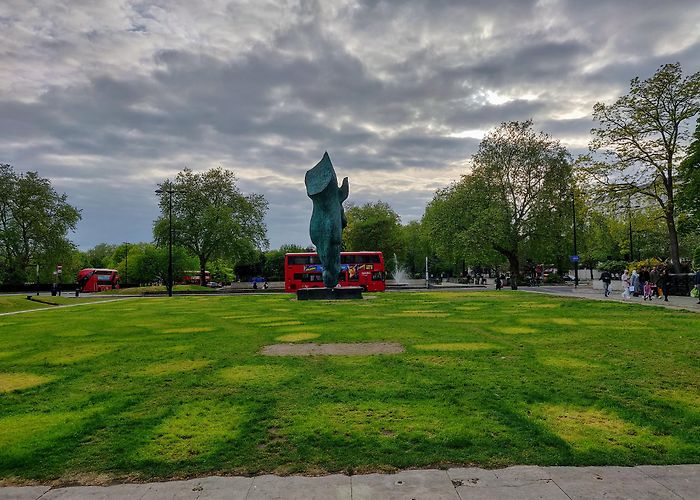 Marble Arch tube photo