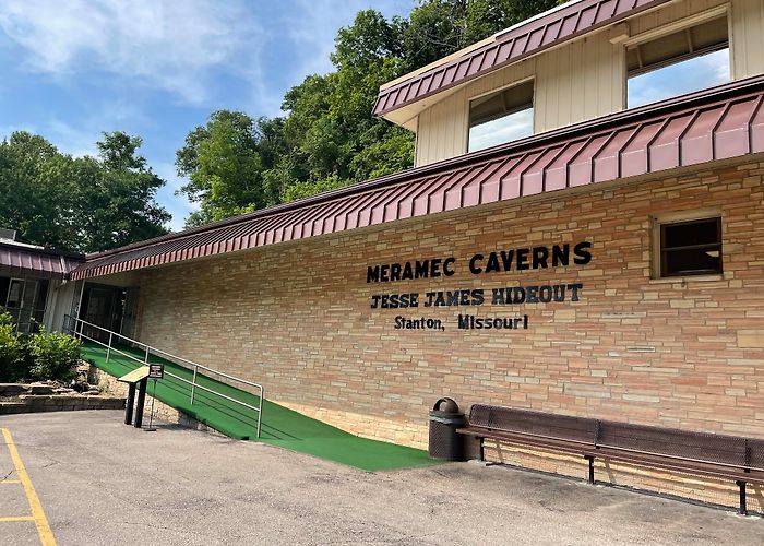 Meramec Caverns photo