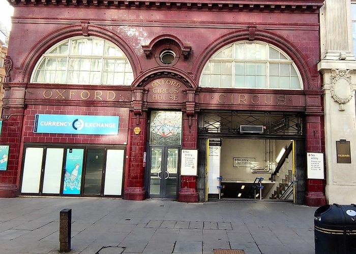 Oxford Circus tube photo