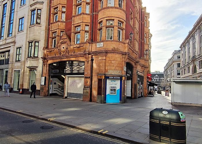 Oxford Circus tube photo