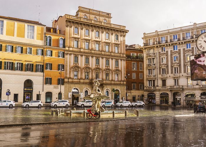Piazza Barberini photo