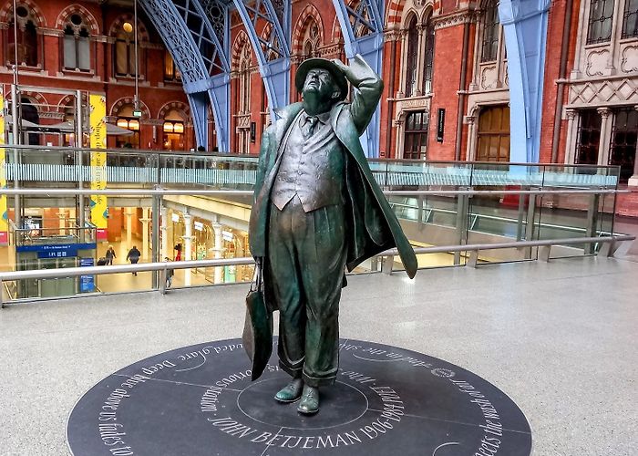 London St Pancras International Station photo
