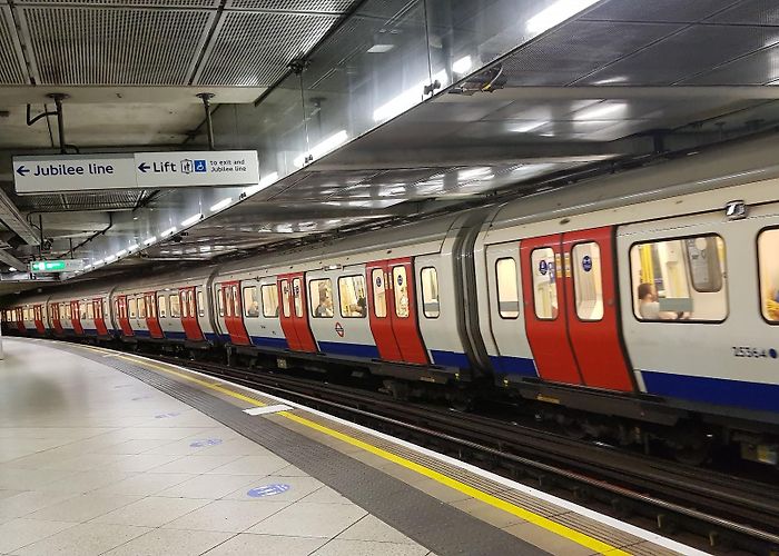 Westminster Tube photo