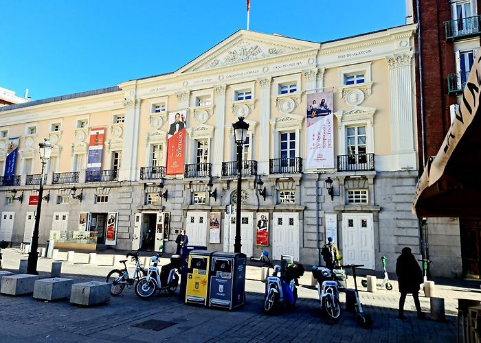 Plaza de Santa Ana photo