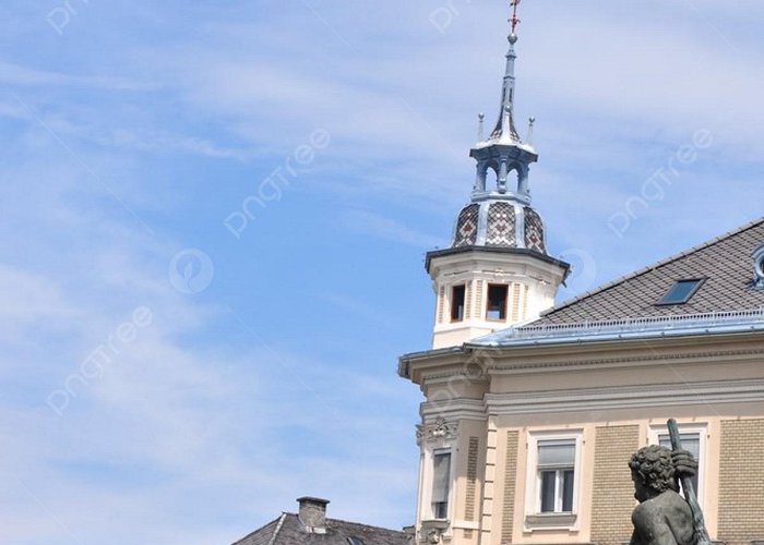 Lindwurm Lindwurmbrunnen Lindworm Fountain In Klagenfurt Photo Background ... photo