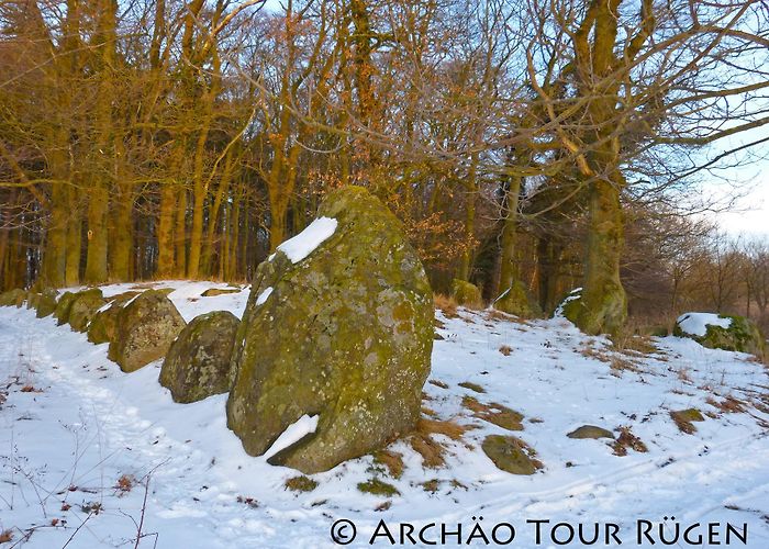 Kreidemuseum Gummanz Rügen, megalithic tombs photo
