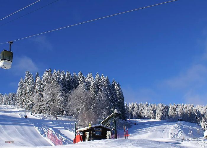Bettex - Arbois Ski Lift Ski and snowboard sales and rentals in Saint-Gervais • Claude Penz ... photo