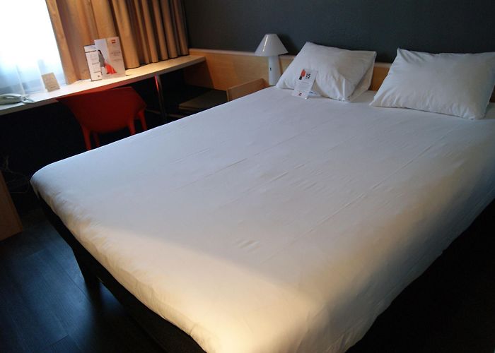 Donald Winnicott Hospital Center ibis Saint Malo La Madeleine - Travel Gay photo