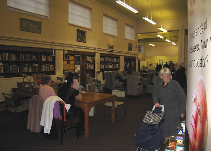 Slough Library The Old Library, Slough. January 2008 photo