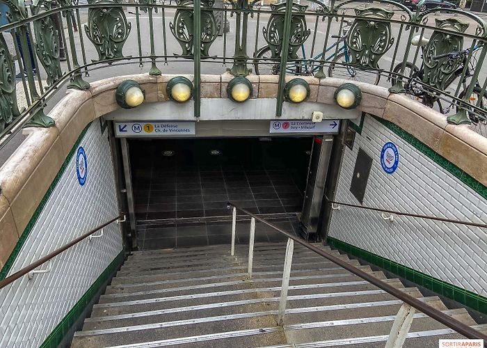 Les Halles (Paris Métro) Paris: temporary closure of the moving walkway at Châtelet - Les ... photo