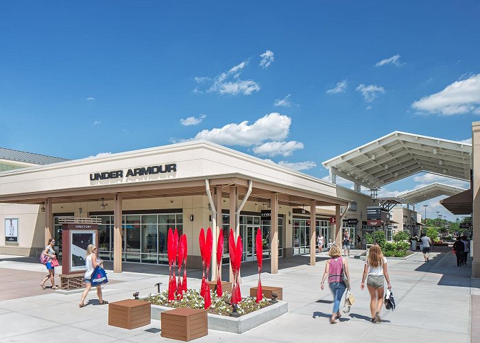 Chicago Premium Outlets About Chicago Premium Outlets®, Including Our Address, Phone ... photo