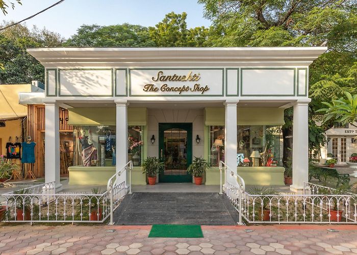 Santushti Shopping Complex Santushti – The Concept Shop | Brickwood419 Design Studio | Archello photo