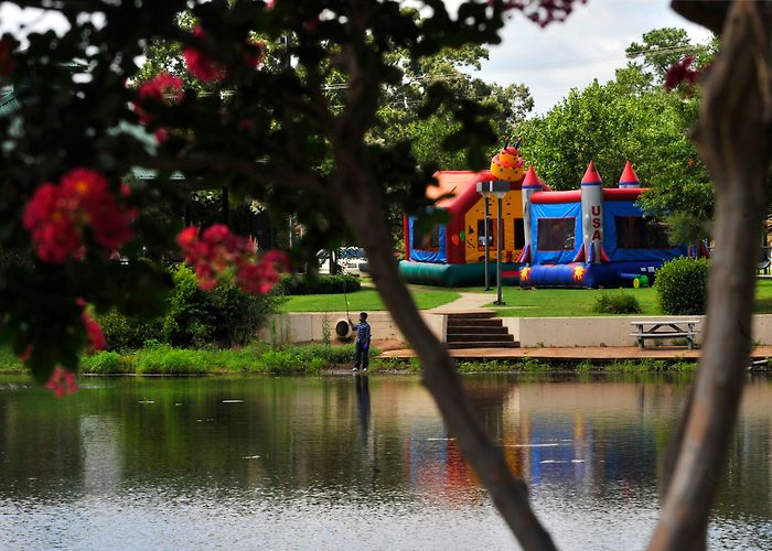 Jhb Zoo Lake Apart but Together > Shaw Air Force Base > Article Display photo