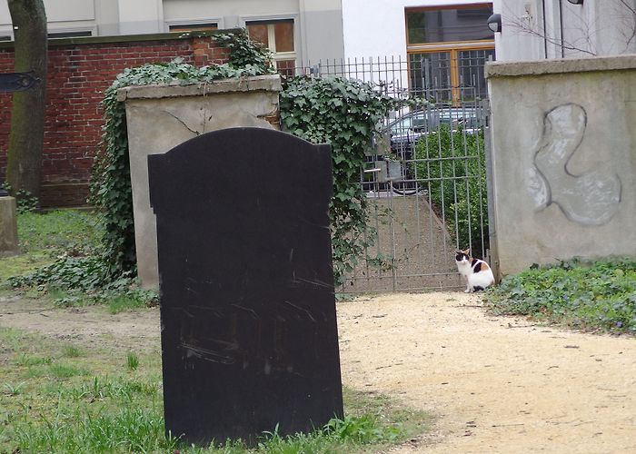 Alter Garnisonsfriedhof Gallery: Alter Garnisonsfriedhof, Berlin (Old Garrison Cemetery ... photo
