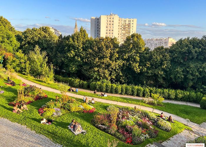 Belleville / Menilmontant What to do in Belleville, Ménilmontant and Père-Lachaise: Our tips ... photo