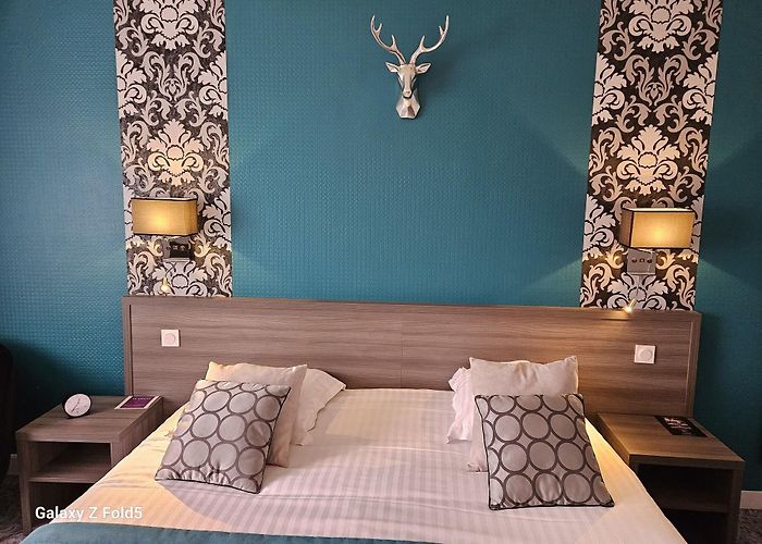 Abeille Vivante Cité Fourmis Hôtels à Rostrenen - Nos meilleurs prix 2024 à partir de 58 ... photo