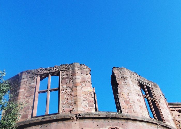 Dicker Turm Schloss Mentioned for the first time in the 12th century, the Heidelberg ... photo