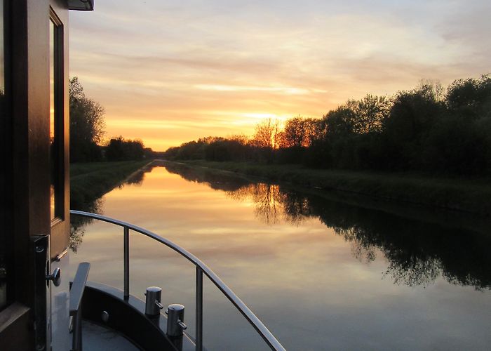 Canal de l'Aisne à la Marne Sweet flowing L'Aisne and Canal on to La Marne – goodshipcalliope photo