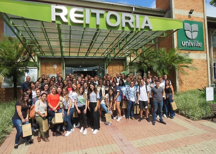 Univille Calouros de Medicina são recepcionados no campus Joinville ... photo