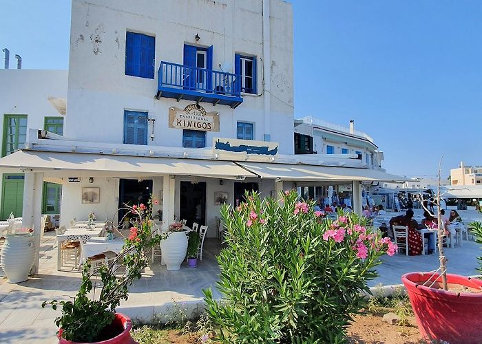 Adamantas (Milos) photo