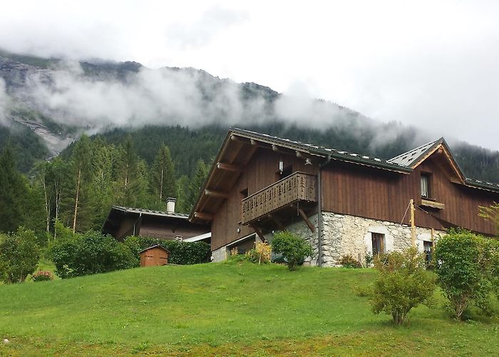 Sixt-Fer-a-Cheval photo