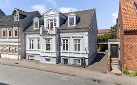 Sweethome Guesthouse Есбер Exterior photo