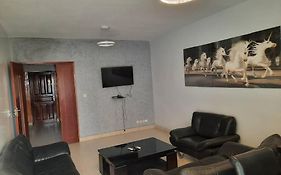 Cite Golf Appartement Bon Standing 3 Chambres Дакар Exterior photo