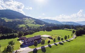 Berghuette Burgweghof Jugendgaestehaus Hostel Вестендорф Exterior photo