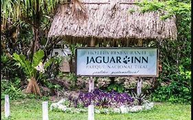 Hotel Jaguar Inn Тикал Exterior photo