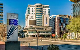 Radisson Blu Gautrain Hotel, Sandton Йоханесбург Exterior photo