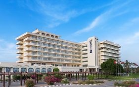 Radisson Blu Hotel & Resort, Ал Айн Exterior photo