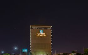 Quality Inn & Suites Синсинати Exterior photo