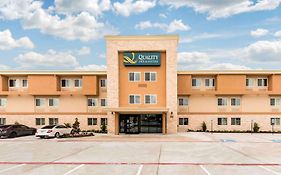 Quality Inn & Suites Plano East - Richardson Exterior photo