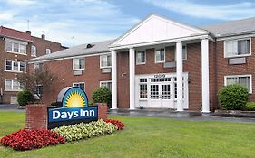 Days Inn By Wyndham Cleveland Лейкууд Exterior photo