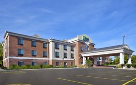 Holiday Inn Express Niles, An Ihg Hotel Exterior photo