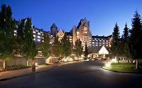 Fairmont Chateau Whistler Hotel Exterior photo