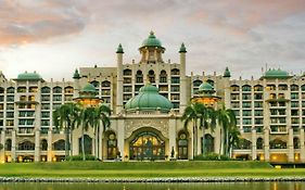 Palace Of The Golden Horses Hotel Сери Кембанган Exterior photo