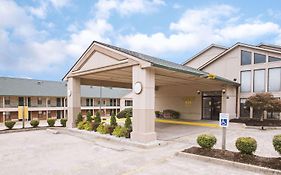 Days Inn By Wyndham Уитвил Exterior photo