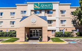 Quality Inn & Suites Golden - Denver West Лейкуд Exterior photo