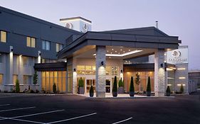 Doubletree By Hilton Montreal Airport Hotel Дорвал Exterior photo