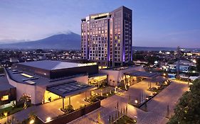 Grand Mercure Malang Hotel Exterior photo