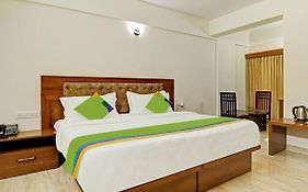 Treebo Celebrity Hotels And Suites Бангалор Exterior photo