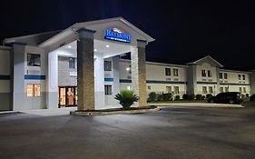 Baymont By Wyndham Port Wentworth Hotel Exterior photo