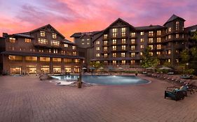 The Lodge At Spruce Peak, A Destination By Hyatt Residence Стоу Exterior photo