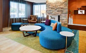 Fairfield Inn & Suites By Marriott Холистър Exterior photo