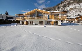 Alpenparks Chalet & Apartment Areitxpress Цел ам Зее Exterior photo