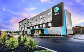 Tru By Hilton Боулинг Грийн Exterior photo