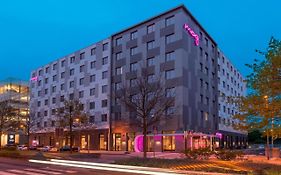 Moxy Frankfurt Airport Hotel Франкфурт на Майн Exterior photo